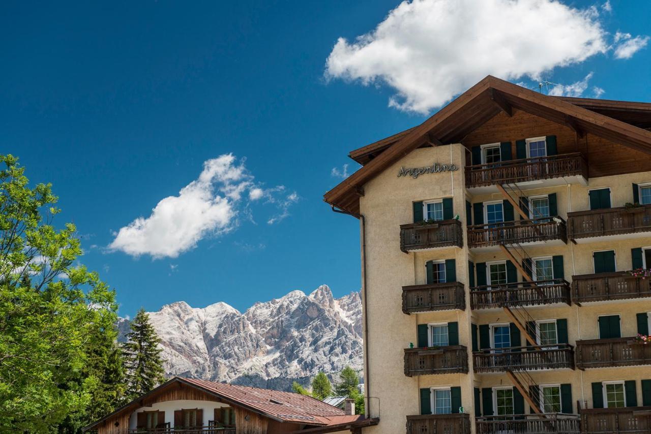 Hotel Villa Argentina Cortina d'Ampezzo Luaran gambar