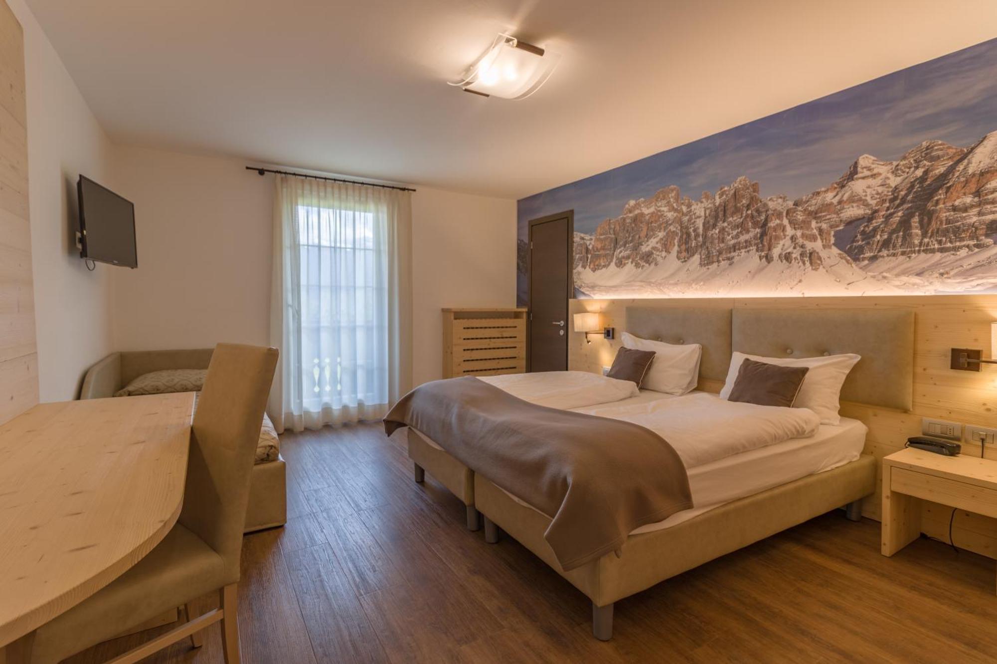 Hotel Villa Argentina Cortina d'Ampezzo Bilik gambar