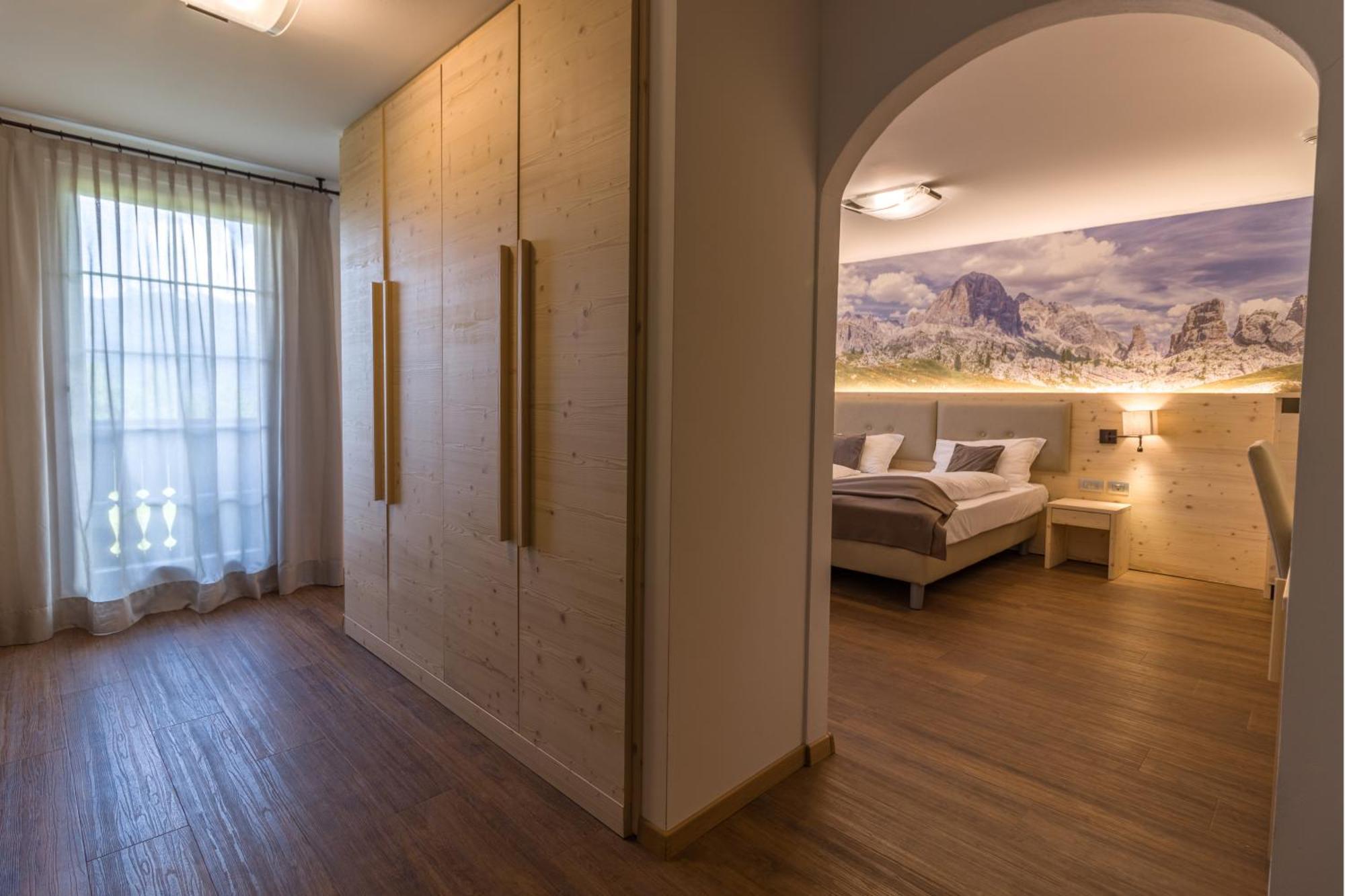 Hotel Villa Argentina Cortina d'Ampezzo Bilik gambar